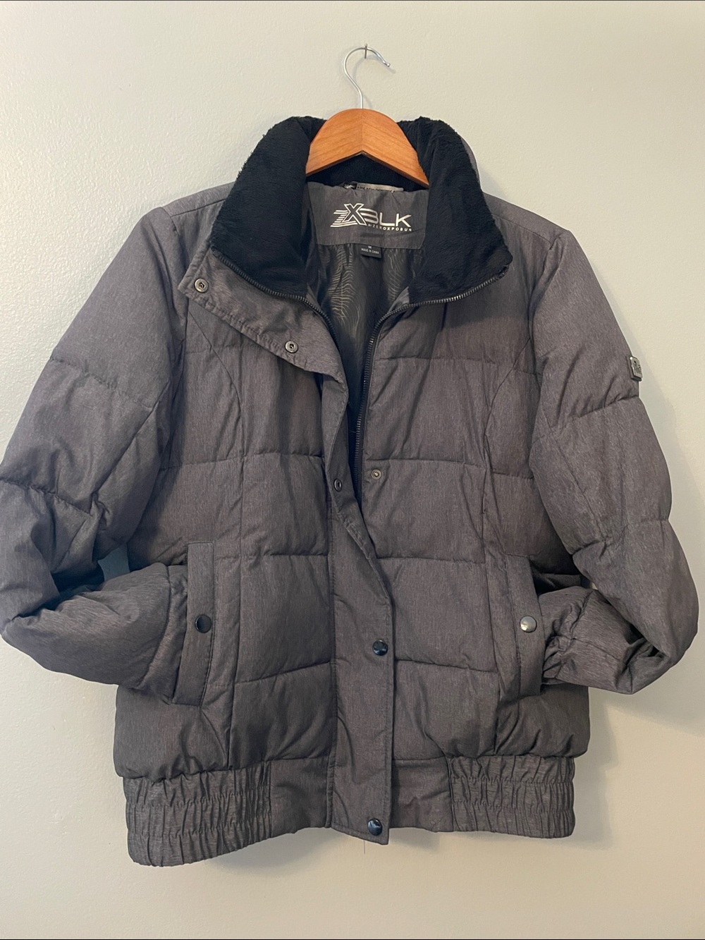 ZeroXposur Women's Gray Quilted Puffer Jacket with Black Collar